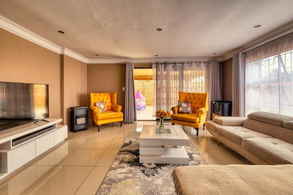 Guide des meilleurs jouets et jeux pour piscine extérieure à essayer cet été