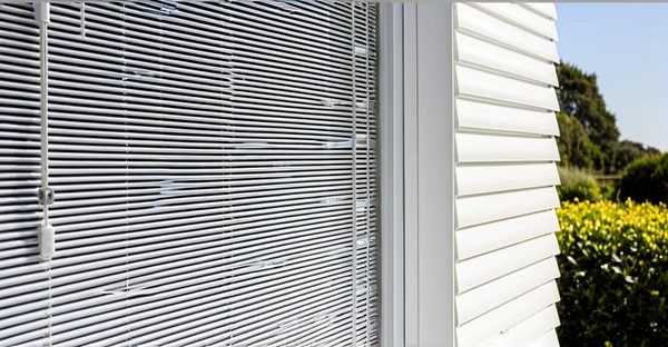 Tout savoir sur le prix des volets roulants solaires somfy